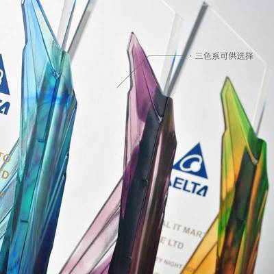 武漢璃璃獎杯 點(diǎn)亮網(wǎng)絡(luò)科技榮耀，定制專屬技術(shù)輝煌